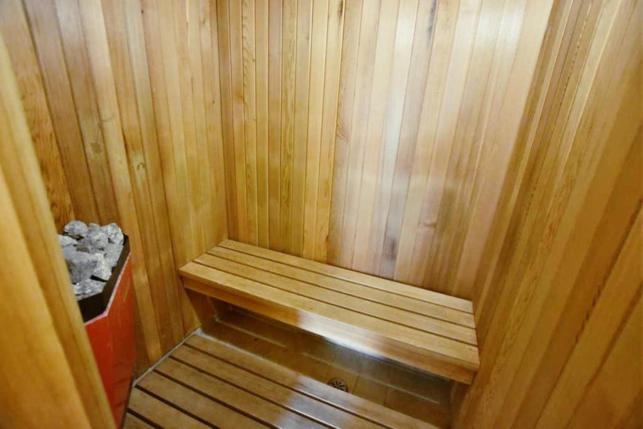 Spacious Chalet Close To The Village & Golf Блу Маунтинс Екстериор снимка